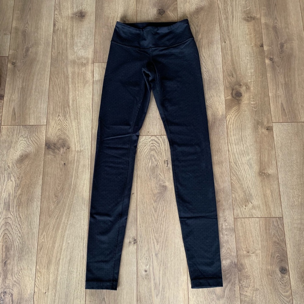 Lululemon wunder under shine dot